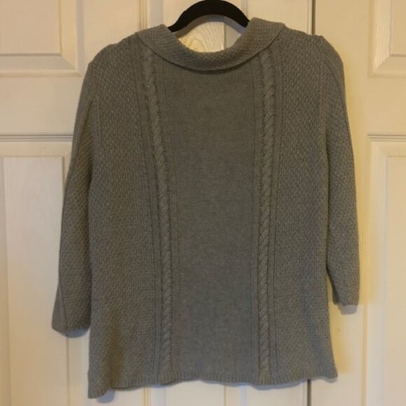 Women's Gray Knit Sweater, Size L - Picture 3 of 6